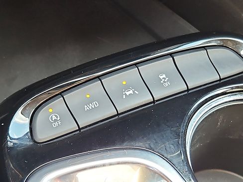 Certified 2024 Buick Encore GX Preferred w/ Comfort Package image 24