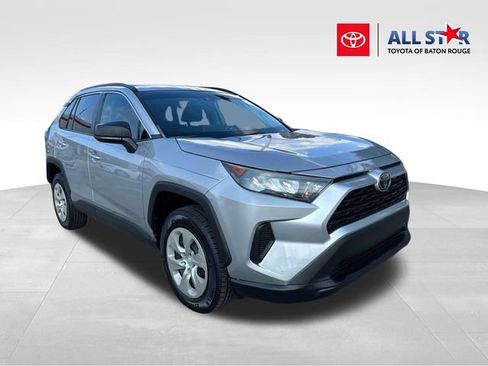 Used 2019 Toyota RAV4 LE image 1