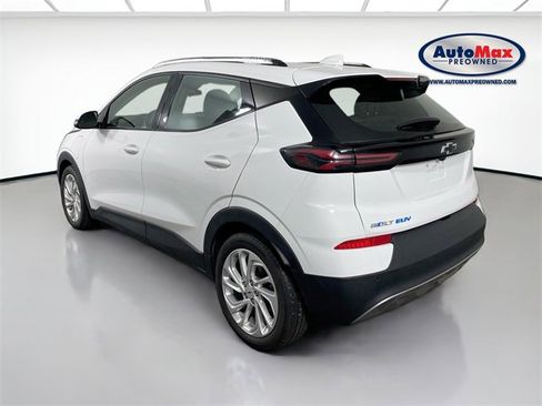 Used 2023 Chevrolet Bolt EUV LT w/ Driver Confidence Package image 5