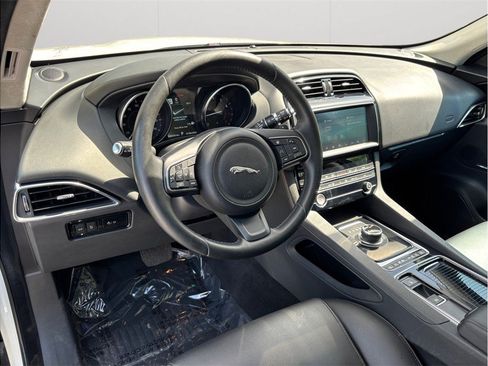 Used 2020 Jaguar F-PACE Premium AWD/4WD image 6