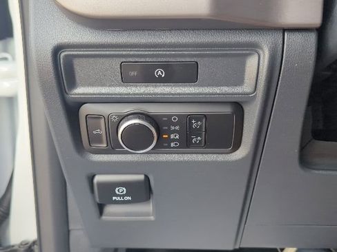 Used 2025 Ford F150 XL AWD/4WD image 19