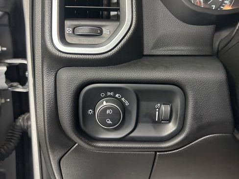 Used 2024 RAM 2500 Big Horn w/ Bed Utility Group image 11