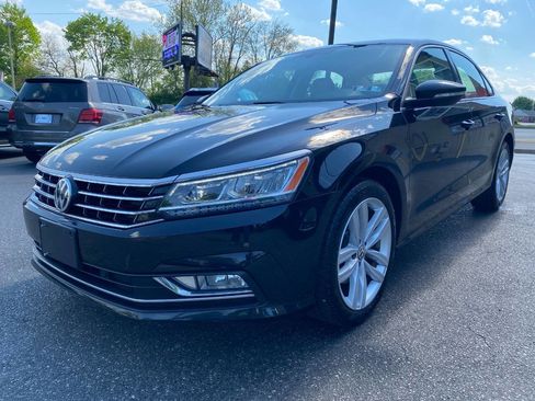 Used 2018 Volkswagen Passat 2.0T SE image 7