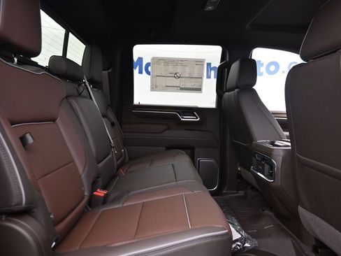 New 2026 GMC Sierra 2500 Denali w/ Denali Reserve Package AWD/4WD image 8