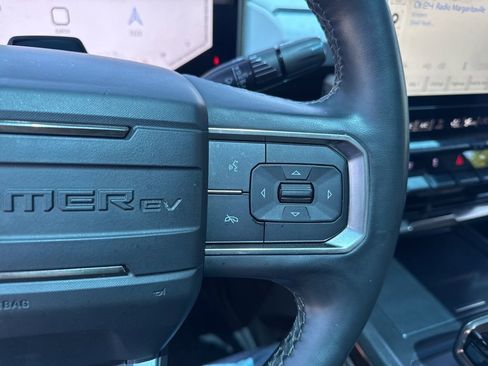 Used 2025 GMC Hummer EV 3X w/ LPO, Dark Essentials Package AWD/4WD image 18