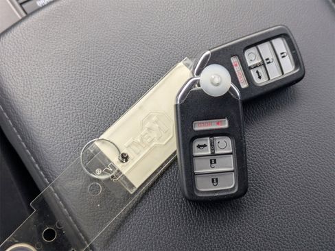 Used 2018 Honda Accord Hybrid image 33