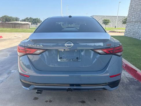 Used 2025 Nissan Sentra SR w/ SR Premium Package FWD image 6