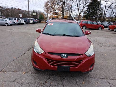 Used 2012 Hyundai Tucson GLS FWD image 2