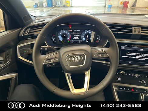 New 2025 Audi Q3 2.0T Premium image 14