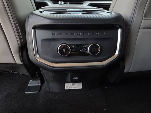 New 2027 Ford Expedition Active RWD image 18