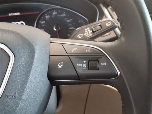 Certified 2023 Audi Q5 2.0T Premium w/ Convenience Package AWD/4WD image 16