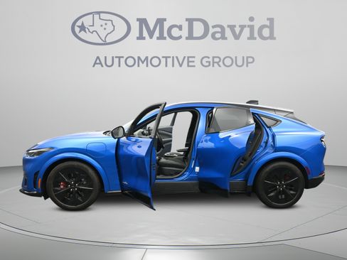 Used 2025 Ford Mustang Mach-E GT AWD/4WD image 41