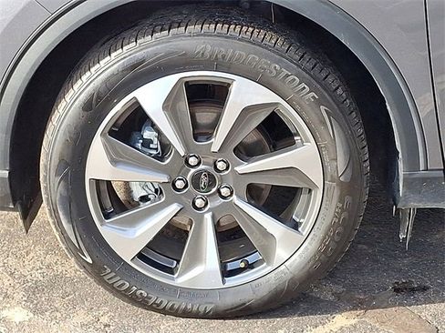 Used 2024 Ford Escape Platinum image 27