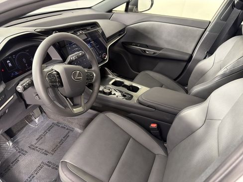Used 2025 Lexus RZ 450e w/ Accessory Package (Z2) image 14