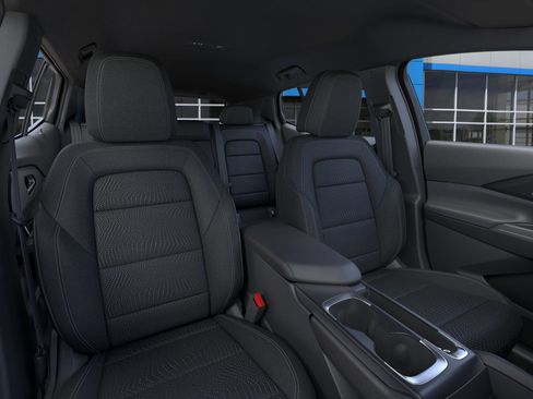 New 2026 Chevrolet Equinox EV LT image 16