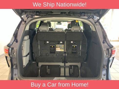 Used 2026 Toyota Sienna XLE FWD image 16