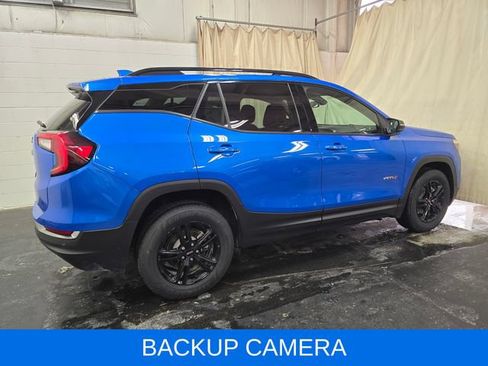Used 2024 GMC Terrain AT4 AWD/4WD image 7