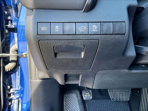 Used 2023 Toyota Camry LE image 31