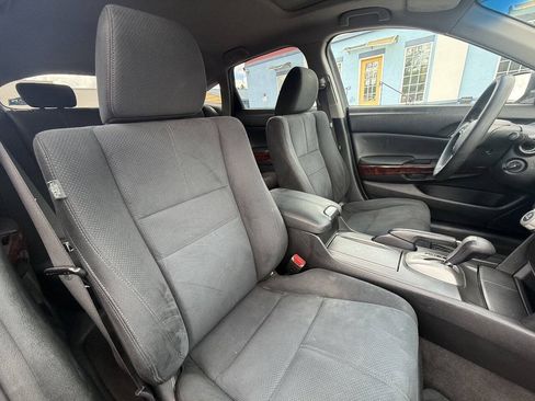 Used 2012 Honda Crosstour EX image 22