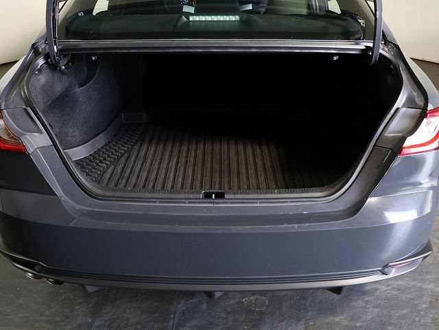 Used 2025 Toyota Camry SE FWD image 28