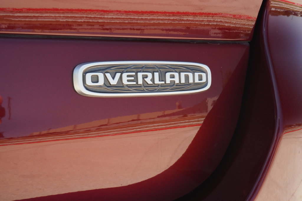 Used 2024 Jeep Grand Cherokee L Overland w/ Advanced Protech Group III AWD/4WD image 10