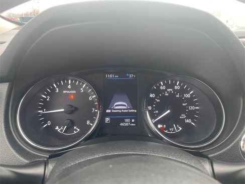 Used 2019 Nissan Rogue SL w/ Premium Package image 27