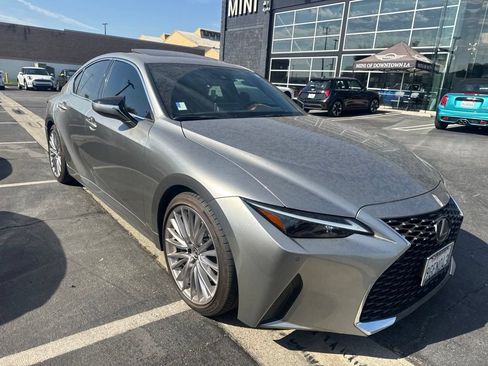 Used 2023 Lexus IS 300 w/ Premium Package RWD image 9