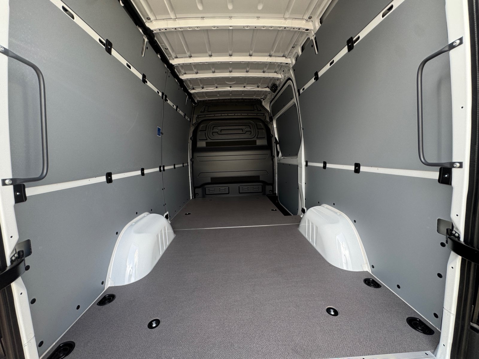 New 2026 Mercedes-Benz Sprinter 2500 image 12