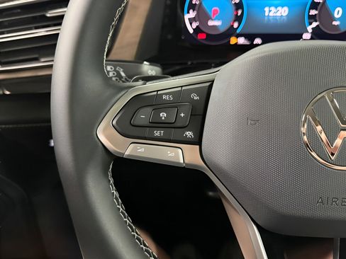 New 2026 Volkswagen Atlas SE image 12