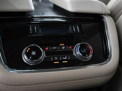 Used 2021 Lincoln Navigator L Reserve AWD/4WD image 17
