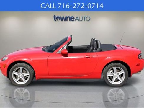 Used 2008 MAZDA MX-5 Miata Sport w/ Convenience Pkg image 3