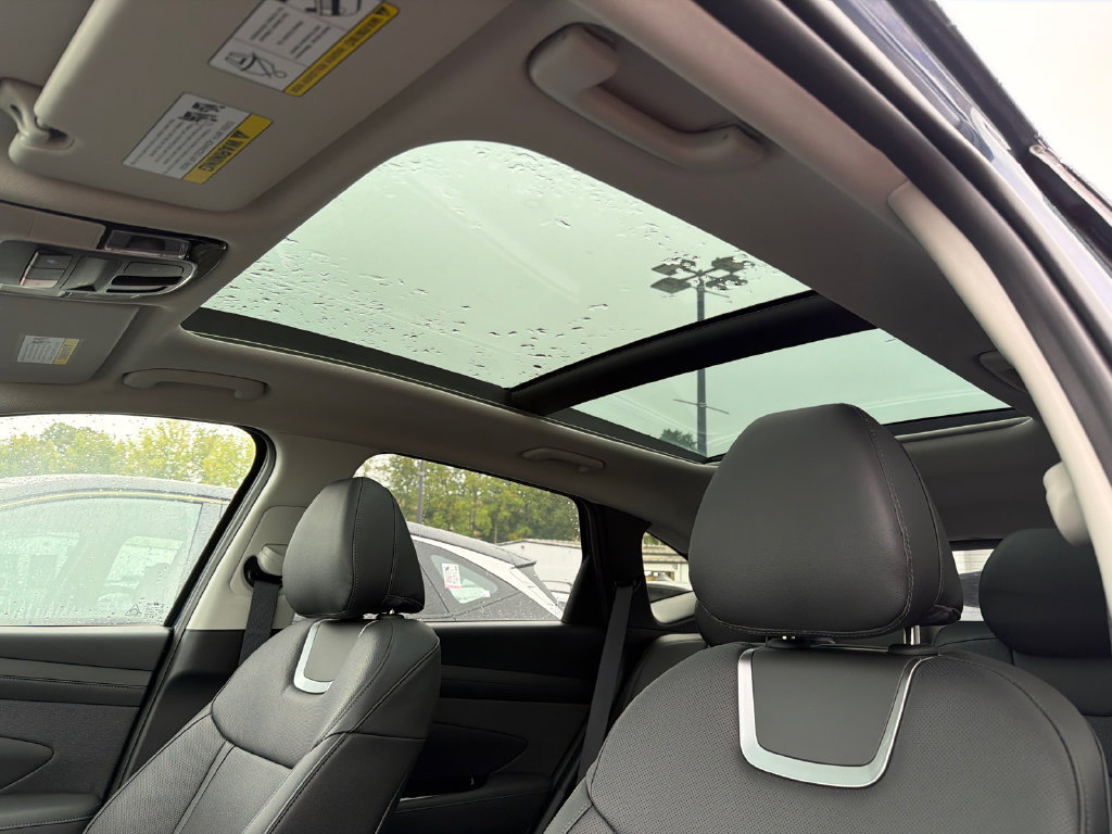 New 2026 Hyundai Tucson Limited FWD image 32