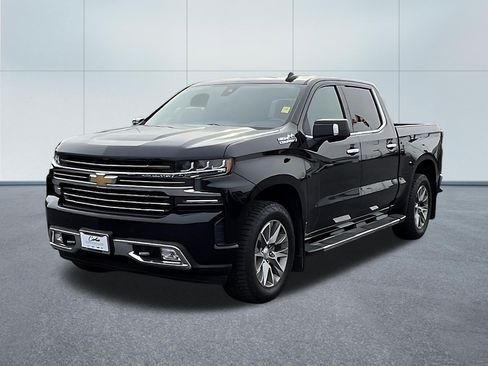 Used 2022 Chevrolet Silverado 1500 High Country w/ Safety Package II AWD/4WD image 3