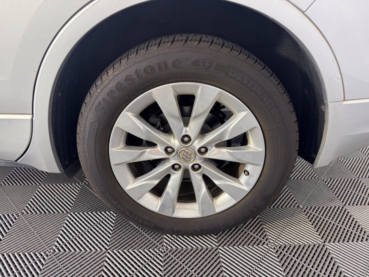 Used 2017 Buick Envision Essence FWD image 13