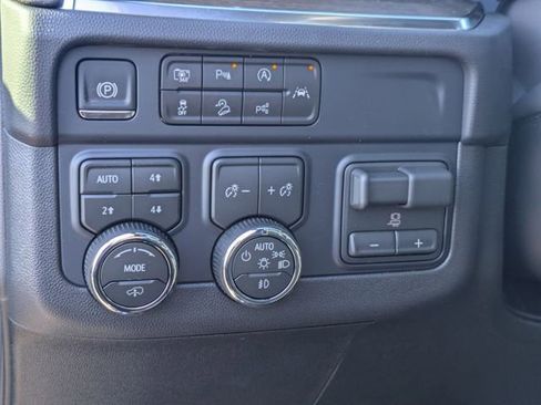 New 2026 Chevrolet Tahoe High Country AWD/4WD image 15