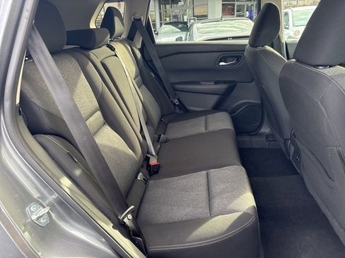 Used 2024 Nissan Rogue SV image 13