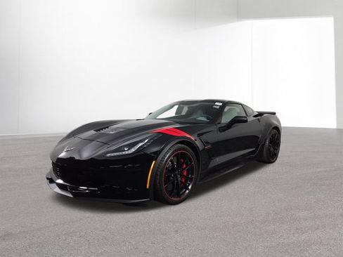 Used 2019 Chevrolet Corvette Grand Sport RWD image 2