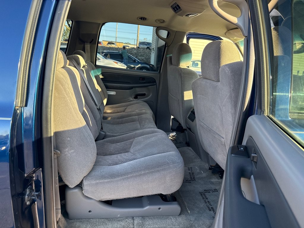 Used 2003 Chevrolet Suburban LS w/ LS Preferred Equipment Group RWD image 13