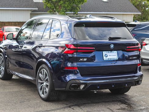 New 2026 BMW X5 xDrive50e w/ M Sport Package image 4