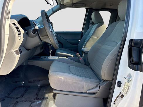 Used 2021 Nissan Frontier S image 19