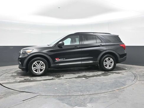Used 2021 Ford Explorer XLT AWD/4WD image 4