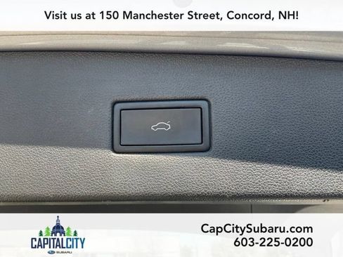 Used 2022 Volkswagen Tiguan SE R-Line AWD/4WD image 9