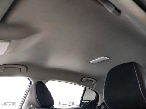 Used 2024 Nissan Sentra SV FWD image 35