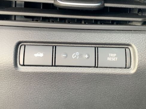 Used 2025 Nissan Altima 2.5 SV image 23