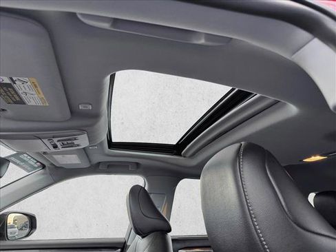 Certified 2025 Toyota Highlander Limited image 11