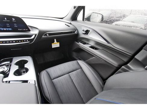 New 2027 Cadillac Lyriq Sport RWD image 10