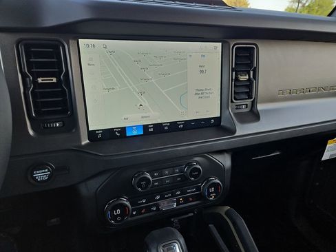 New 2026 Ford Bronco Badlands AWD/4WD image 25