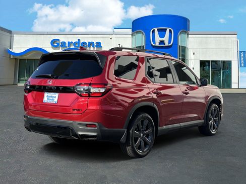 New 2026 Honda Pilot Sport image 6