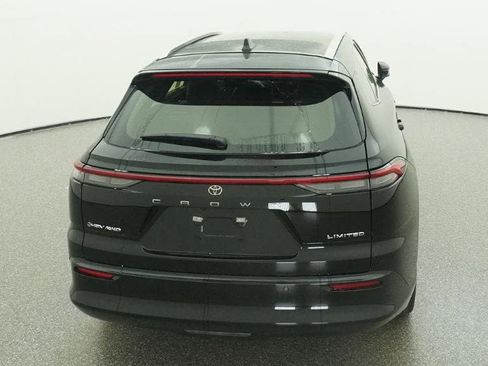 New 2026 Toyota Crown Signia image 7