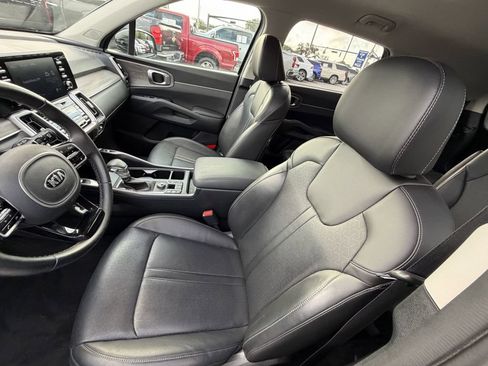 Used 2021 Kia Sorento EX FWD image 18
